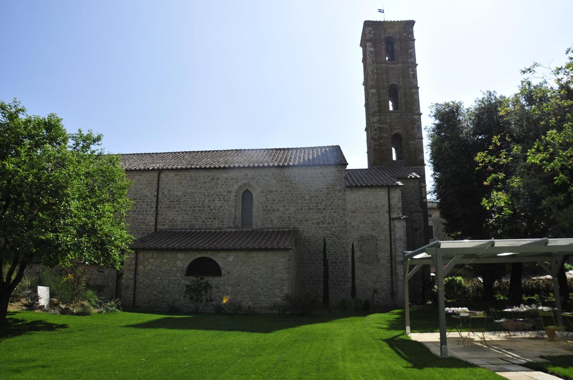 Ai Lecci In Centro Hotel Sarteano Exterior photo